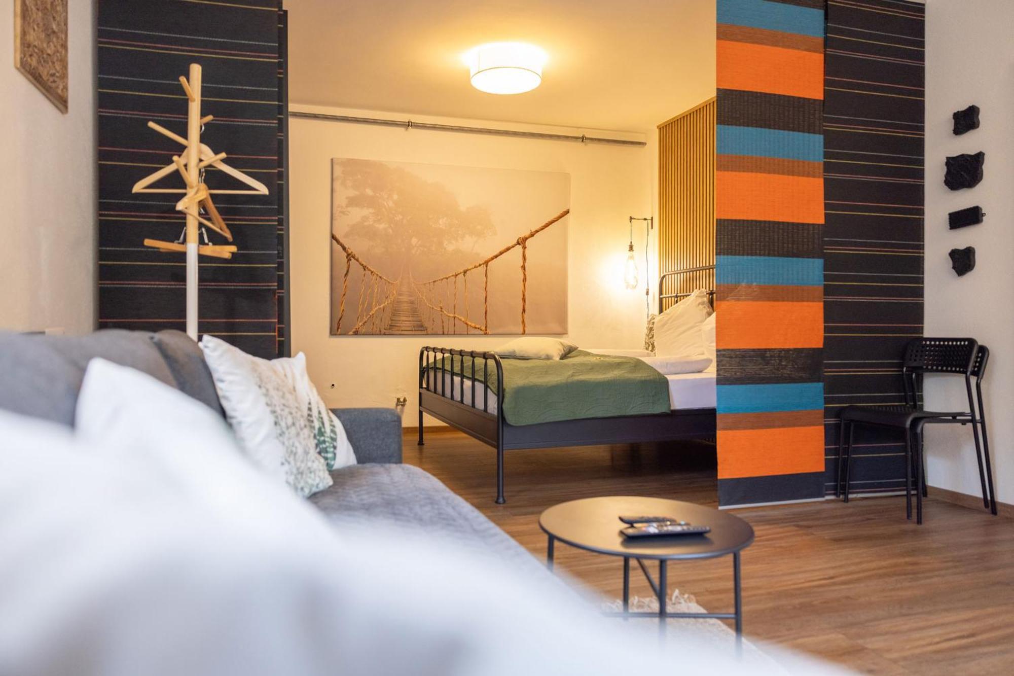 Ideal Fuer Kurze Aufenthalte - Gemuetliches 1-Zimmer-Apartment Adelsdorf Kültér fotó